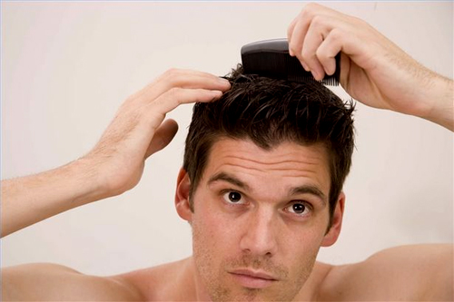 Dùng dầu xả trước dầu gội sau giúp tóc mềm mượt như đi salon