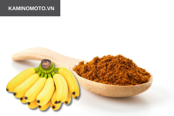 Bột quế và chuối 