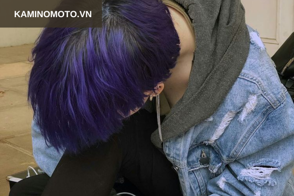 Tóc đen ánh tím