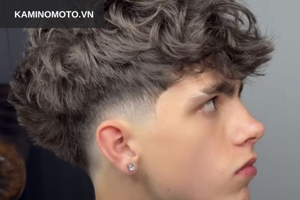 Pompadour xoăn 