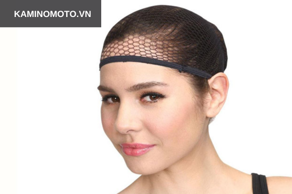 Bước 3: Đội mũ trùm đầu 