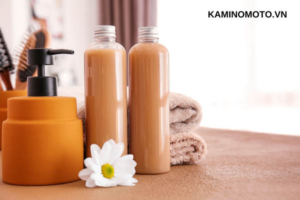 Dầu gội có chất tạo màu và tạo hương