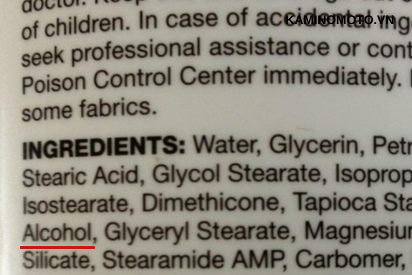 Dầu gội chứa Alcohol