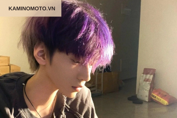 Tóc highlight màu tím
